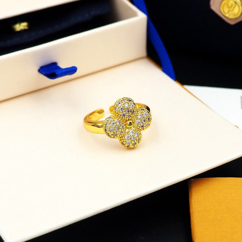 Louis Vuitton Louisa 18K Gold Ring