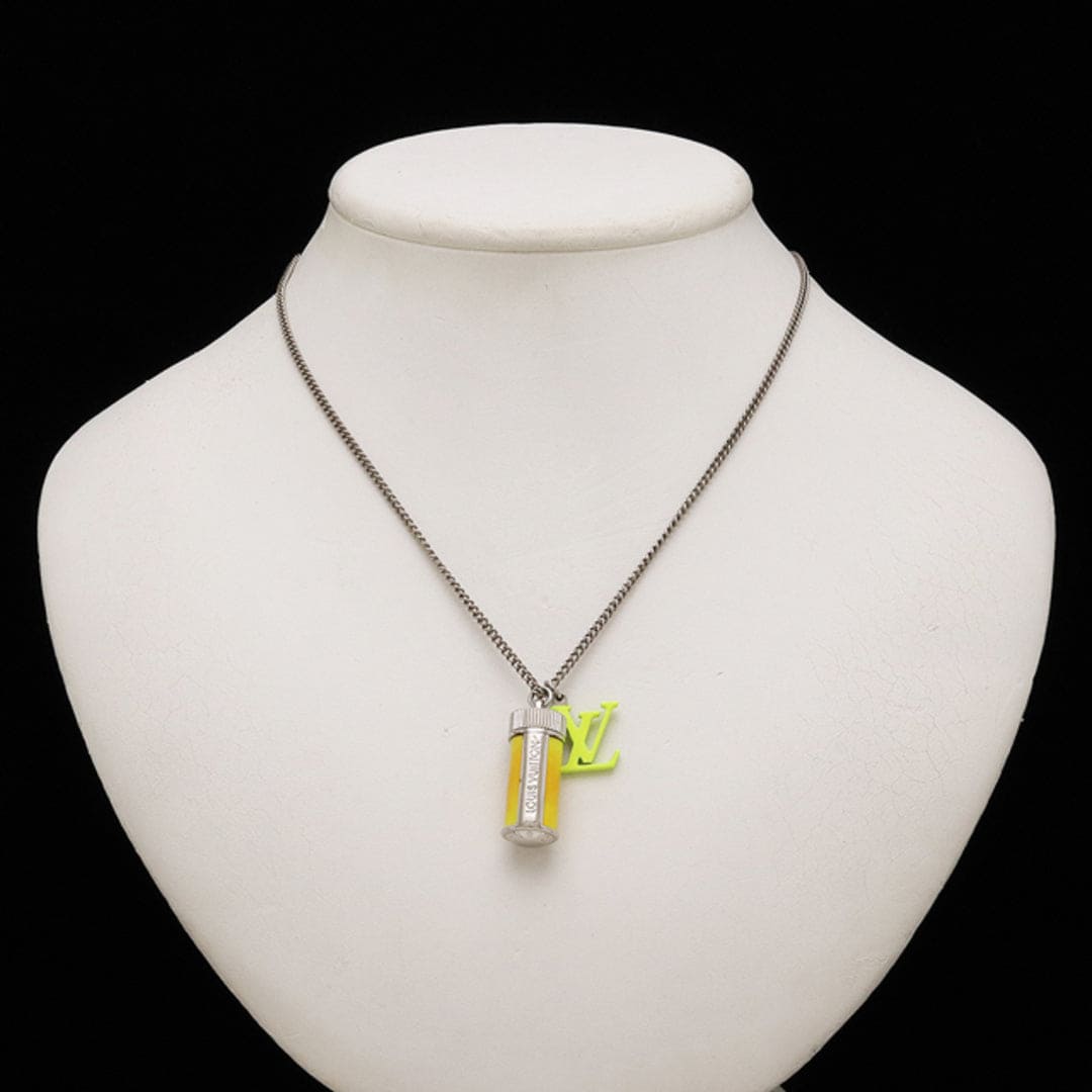Louis Vuitton Collier Fluo Charms Vintage 18K Gold Necklace
