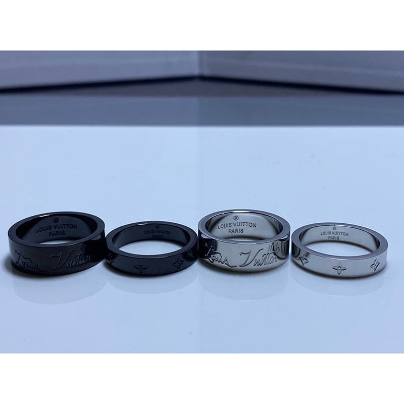 Louis Vuitton You & Me Set of 2 18K Gold Ring