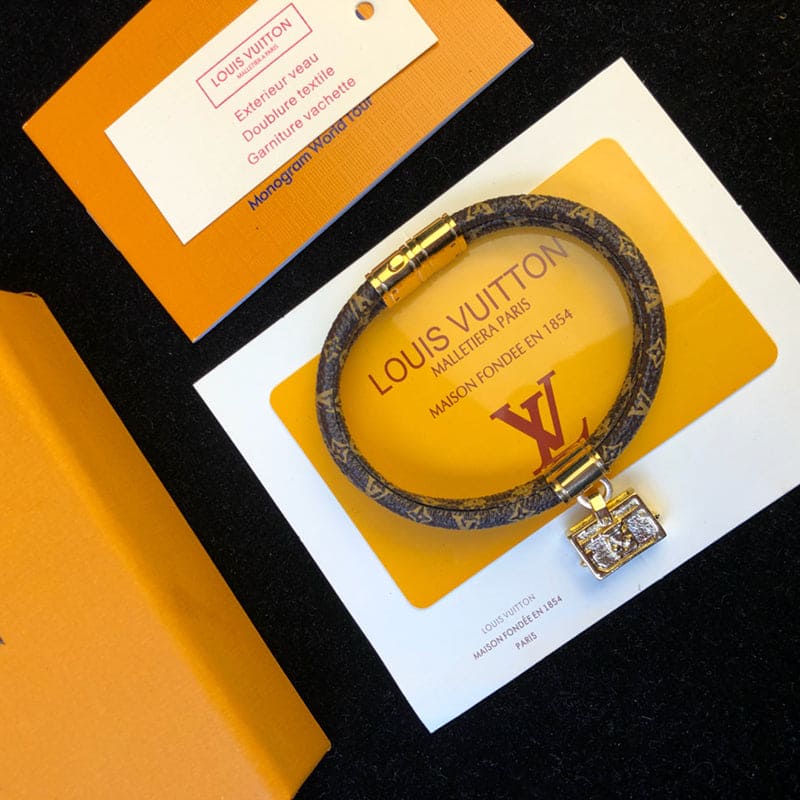 Louis Vuitton Brassie Quipu It Twice Trunk Motif 18K Gold Bracelet