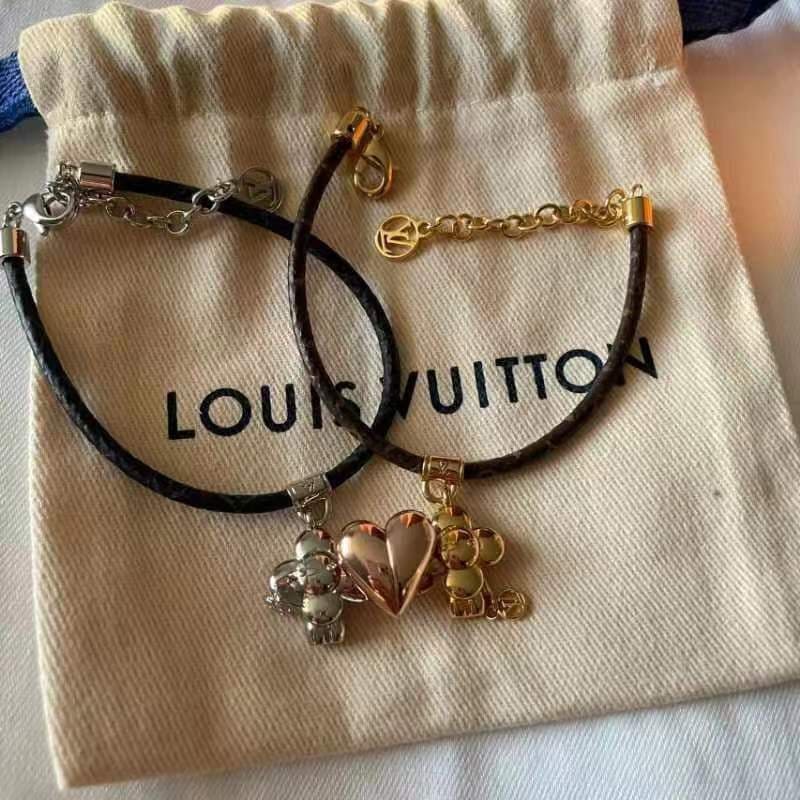 Louis Vuitton Vivienne Amour One Set 18K Gold Bracelet