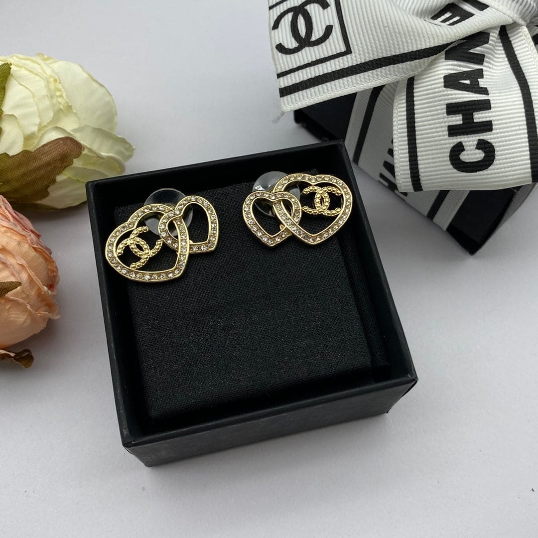 Chanel Heart Diamonds 18K Gold Earrings