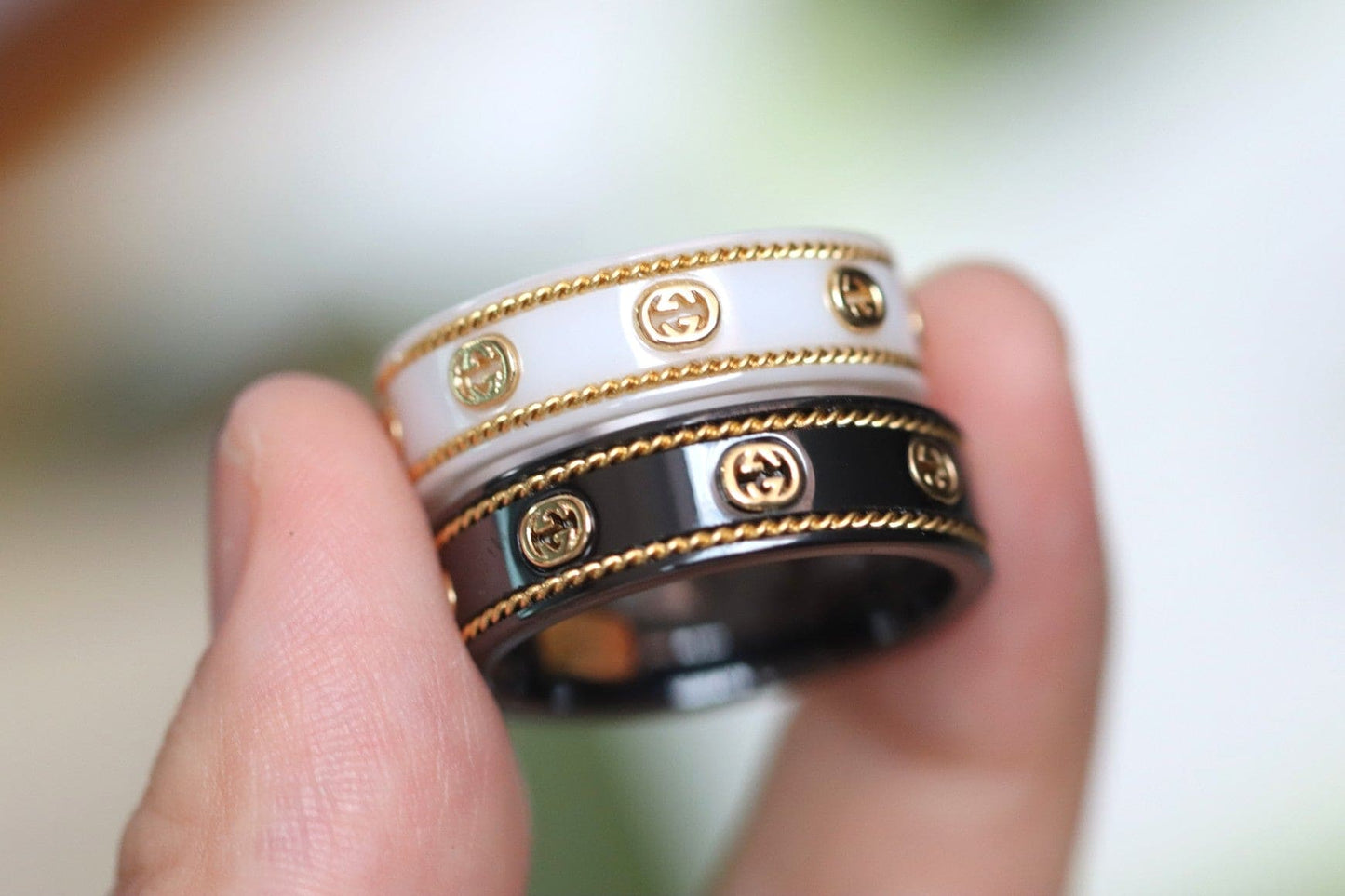 Gucci Double Interlocking Gucci Icon White Zirconia 18K Gold Ring