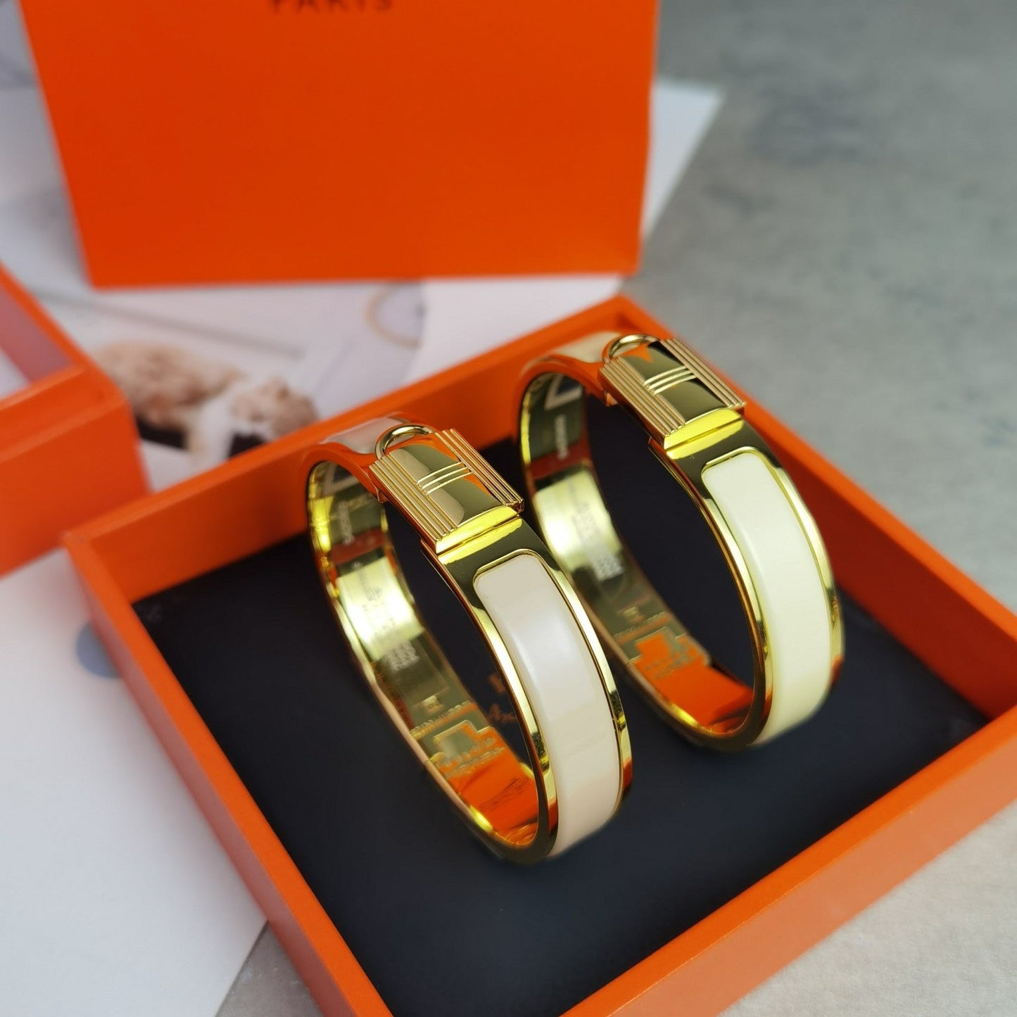 Hermes Clic Cadenas White 18K Gold Bracelet
