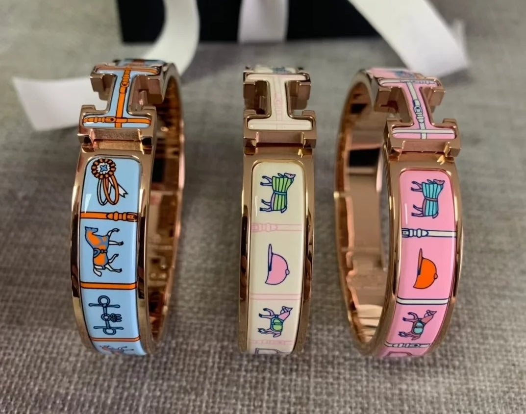 Hermes Clic Couvertures 18K Gold Bracelet