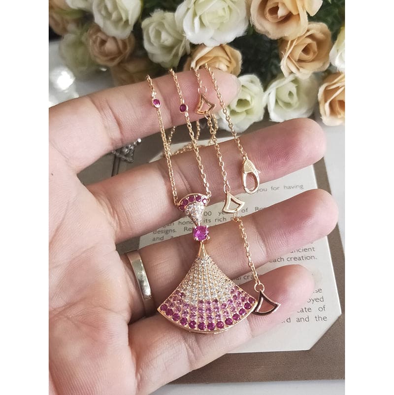 Bvlgari DIVAS' DREAM Pink Diamonds 18K Gold Necklace