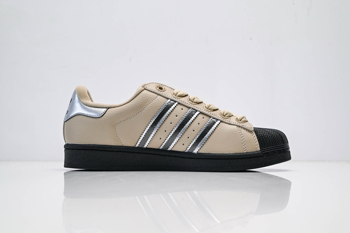 adidas Originals Superstar ¨C Beige Upper with Silver 3-Stripes & Black Shell Toe