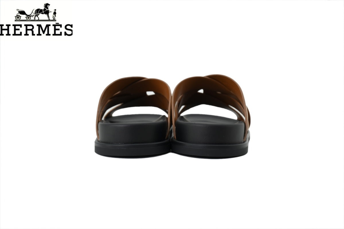 Herm¨¨s   slides  Tan Leather and Suede Cross-Strap Slide Sandal