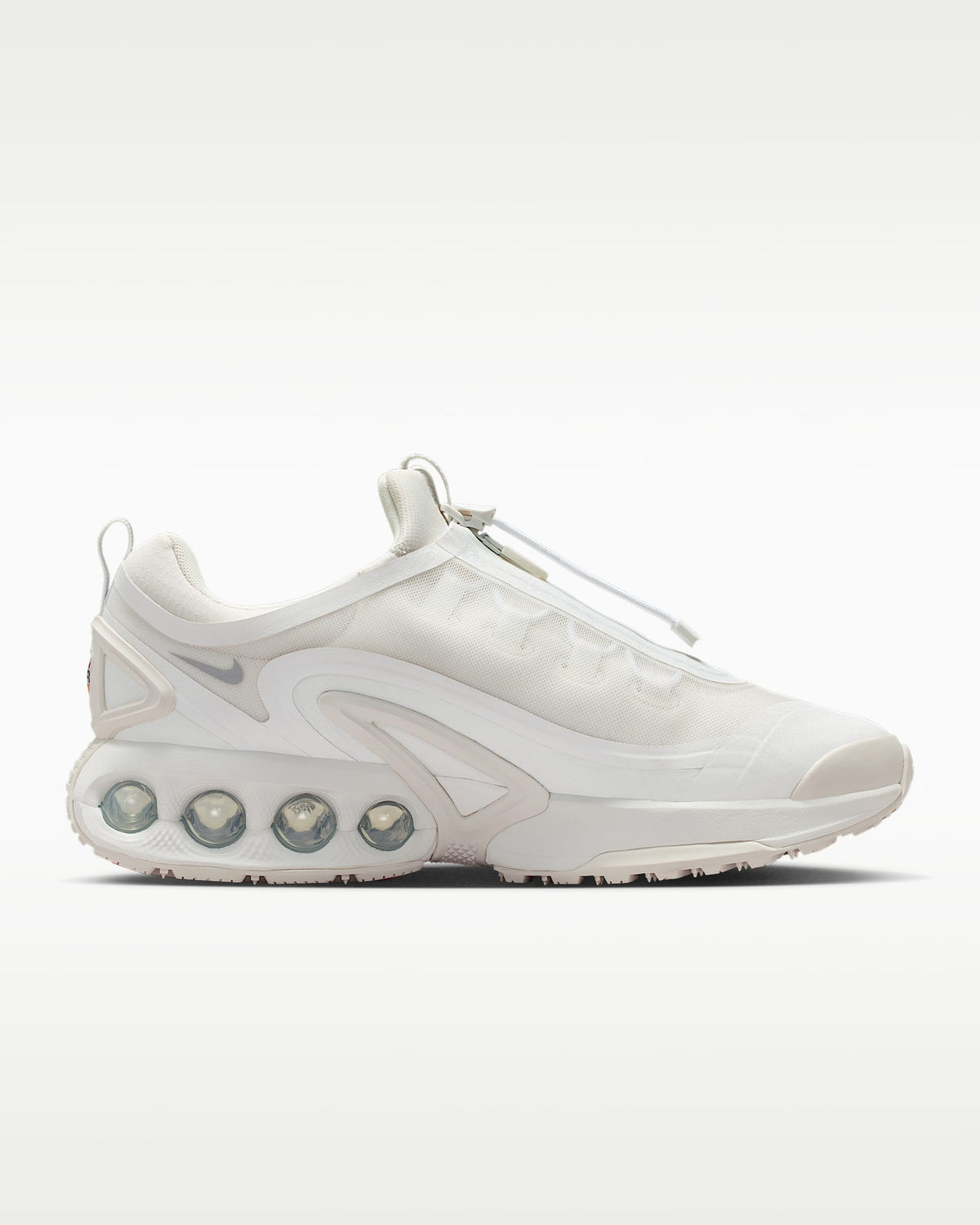 Nike Air Max DN Roam ¨C White / Off-White Mesh Athletic Sneakers