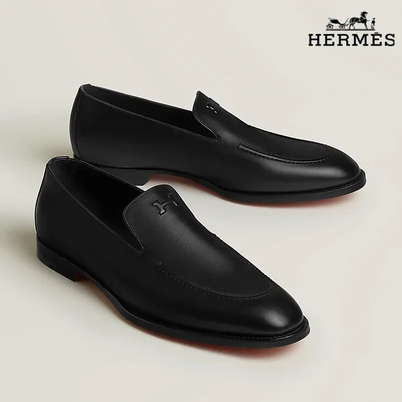 Herm¨¨s Black Smooth Leather Loafer with Embossed Logo