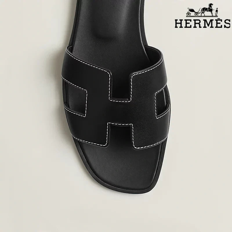 Herm¨¨s Black Leather Oran Slide Sandals