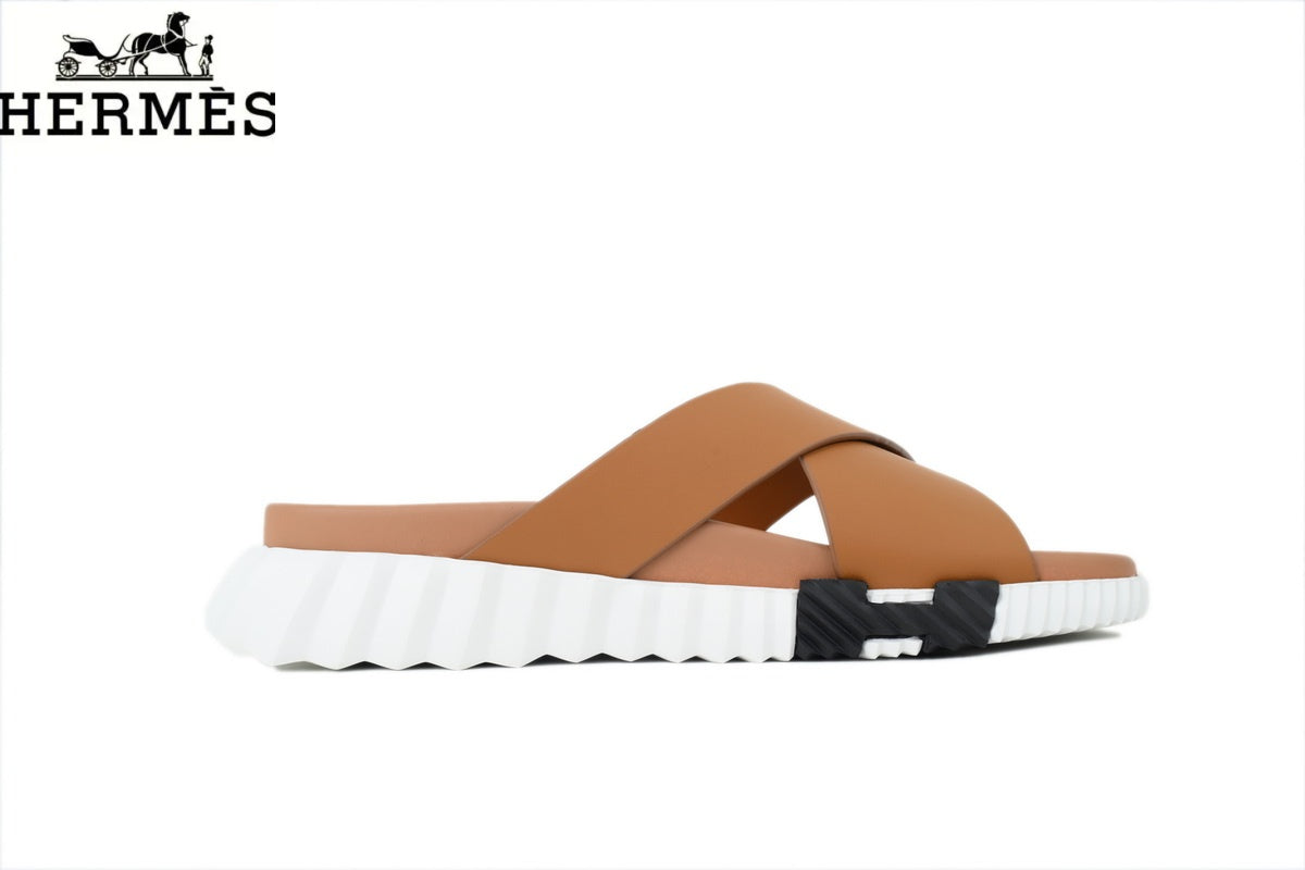 Herm¨¨s   slides Tan Leather Cross-Strap Slide Sandal