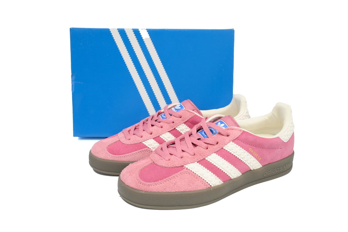 Adidas Samba OG ¨C Retro German-Inspired Sneakers