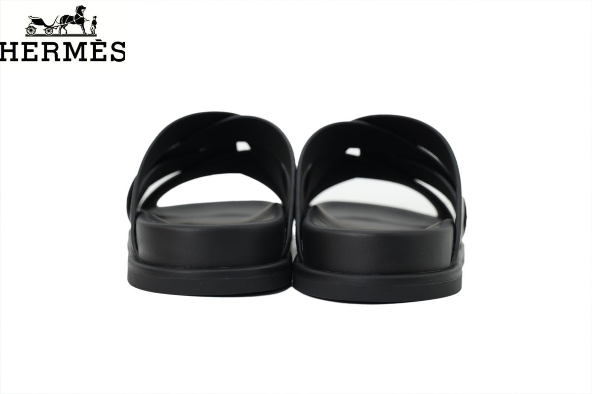 Herm¨¨s Black Leather and Suede Cross-Strap Slide Sandal
