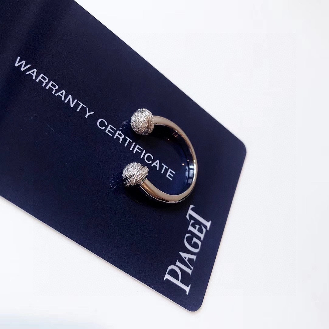 Open 18K White Gold Ring