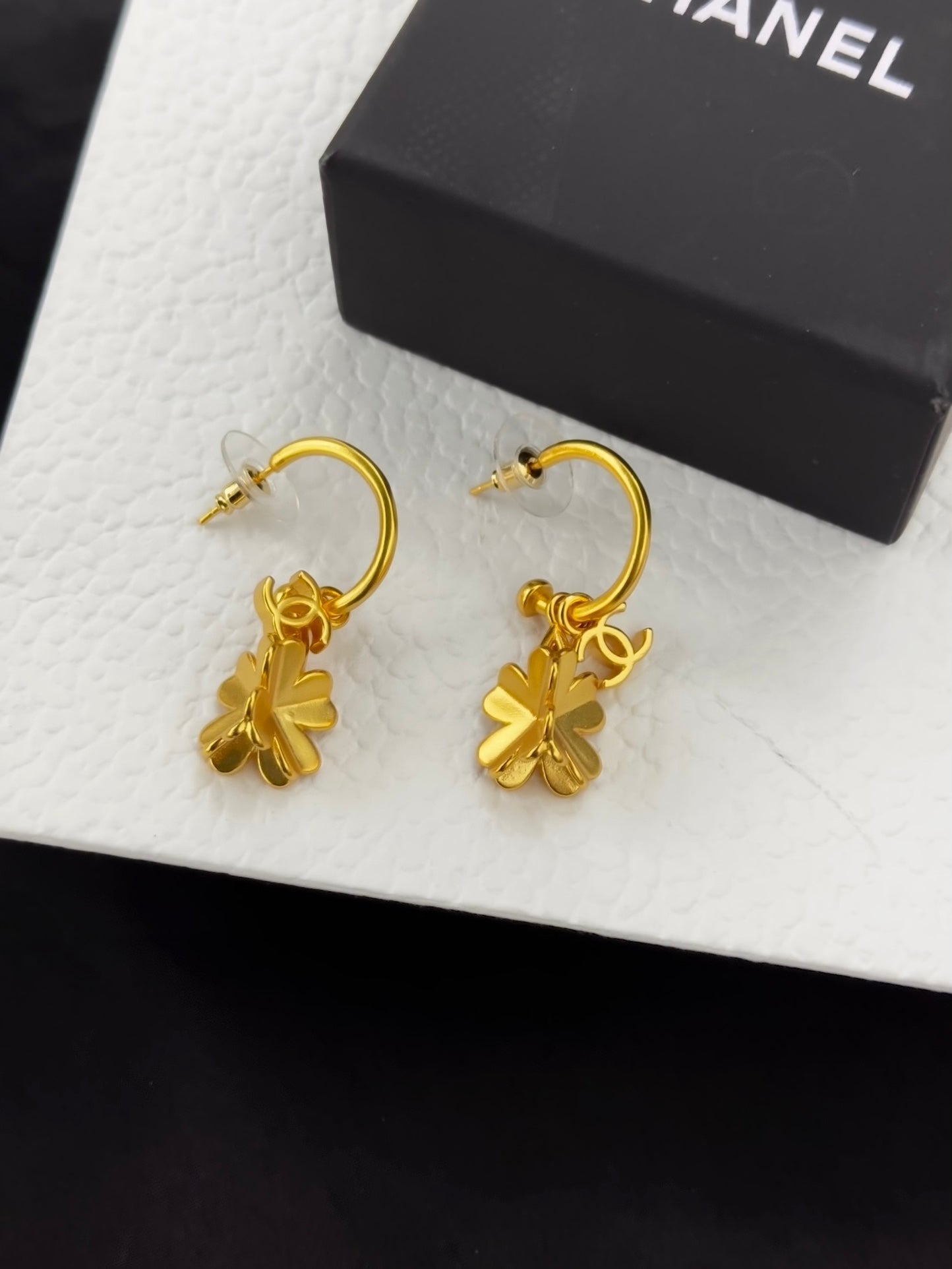 Chanel Flowers 18K Gold Earrings