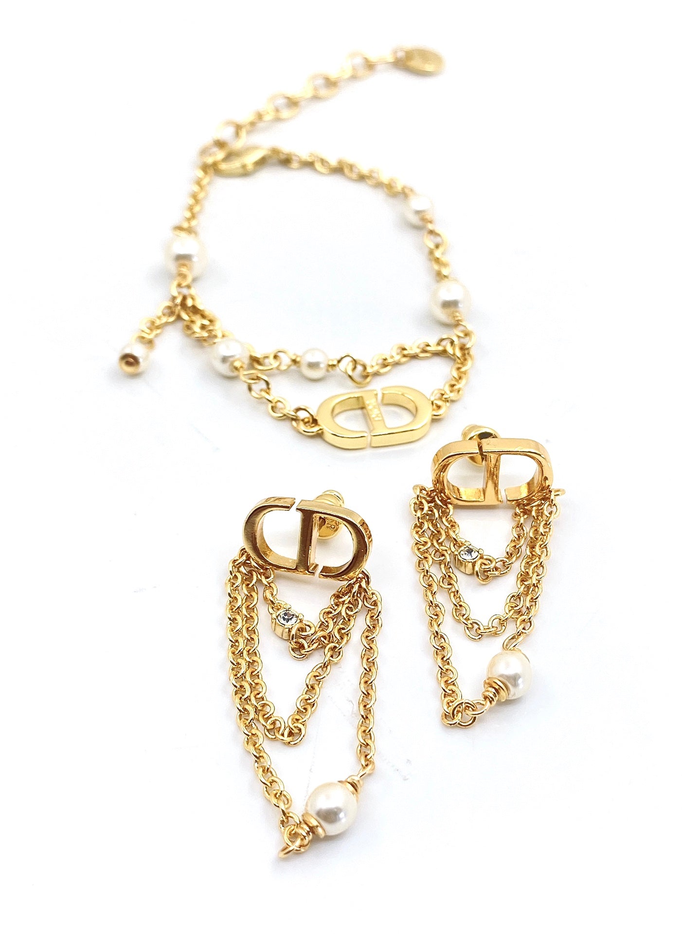 Dior Pearl Chain 18K Gold Earrings
