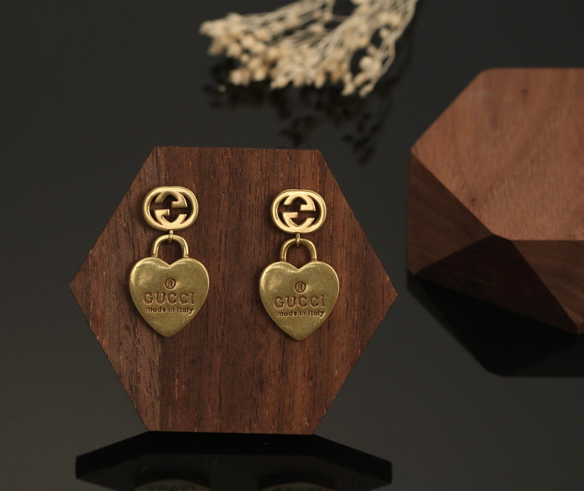 Gucci Double Heart Pendant 18K Gold Earrings