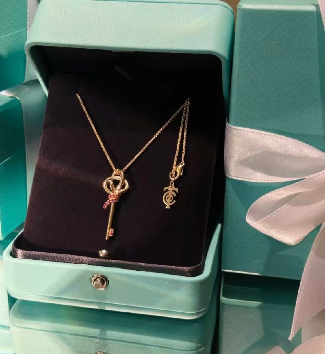 Tiffany Keys Woven Pink Diamonds Medium 18K Gold Necklace