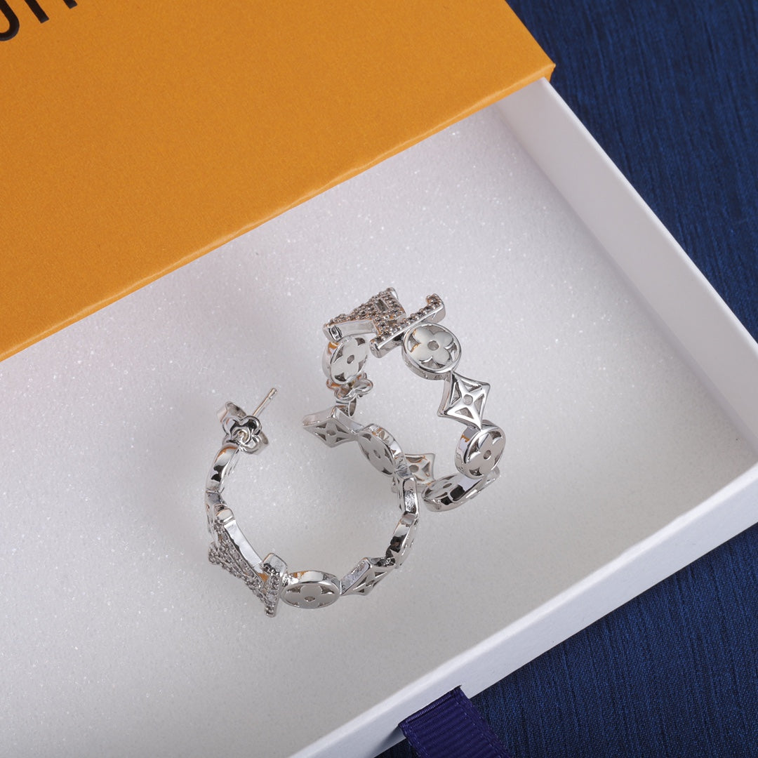 Louis Vuitton Script Diamonds 18K Gold Earrings