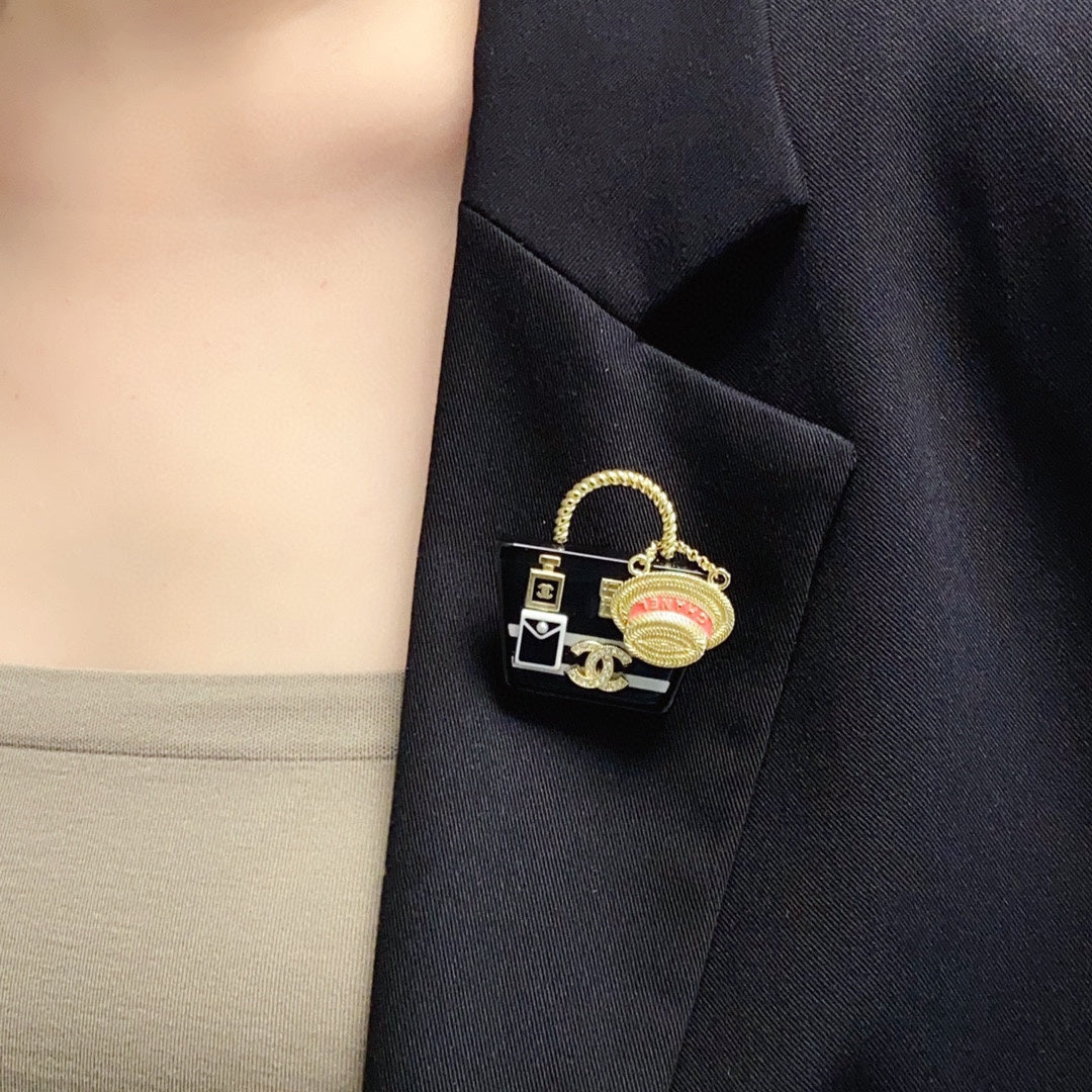 Chanel Bag 18K Gold Brooch