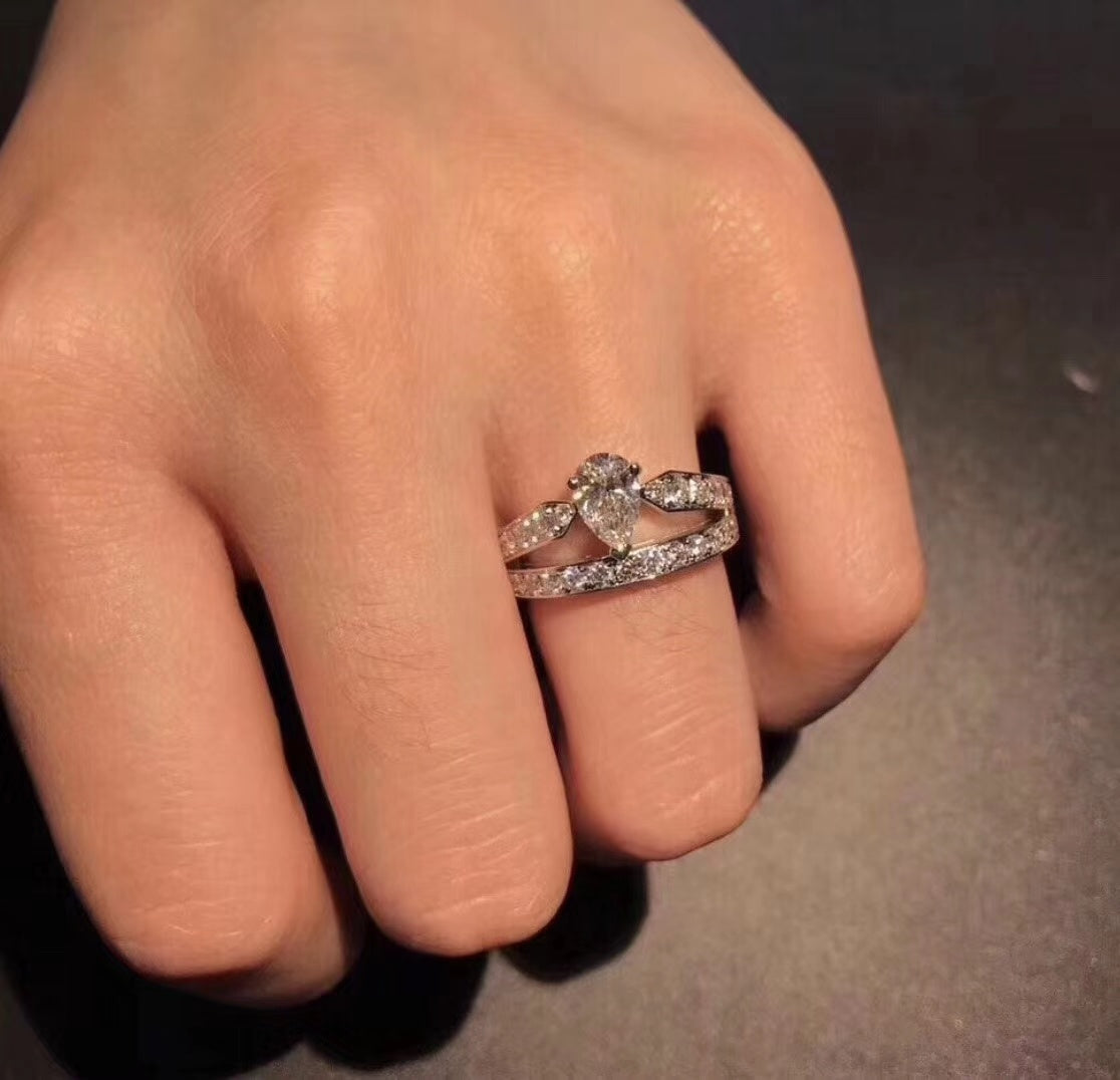 Josephine Engagement 18K Gold Ring