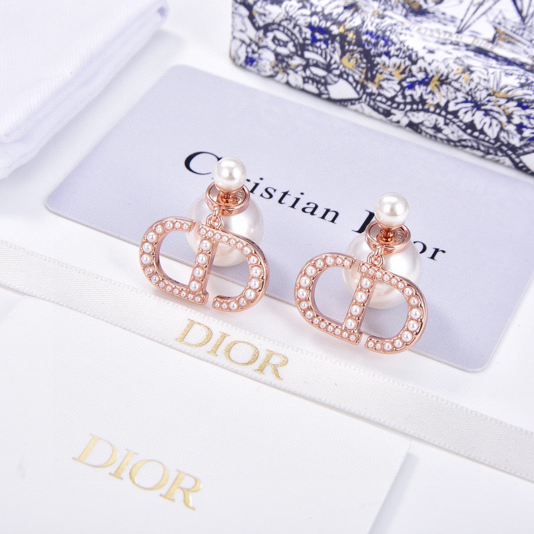 Dior 30 Montaigne 18K Gold Earrings
