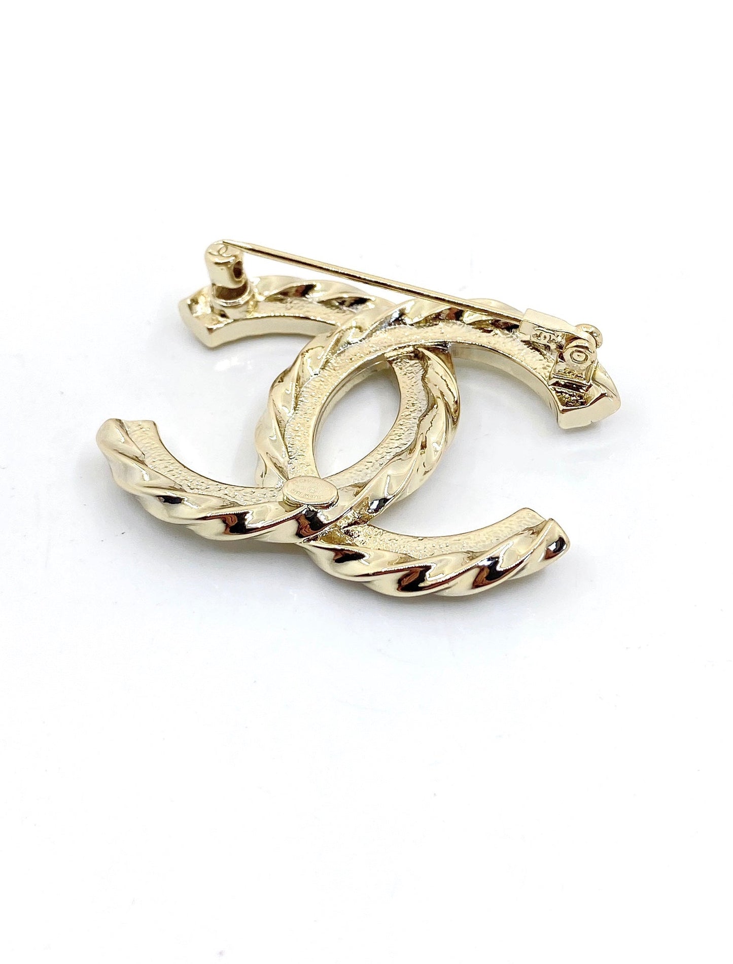 Chanel Diamonds 18K Gold Brooch