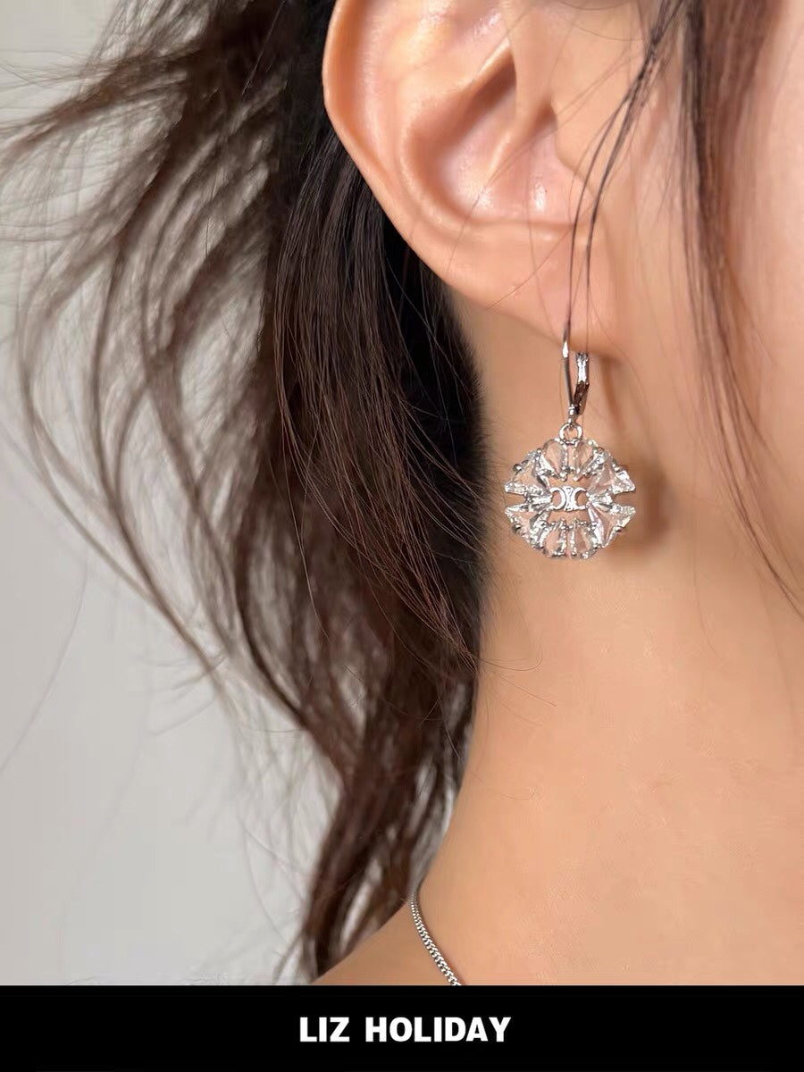 Celine Daisy 18K Gold Earrings