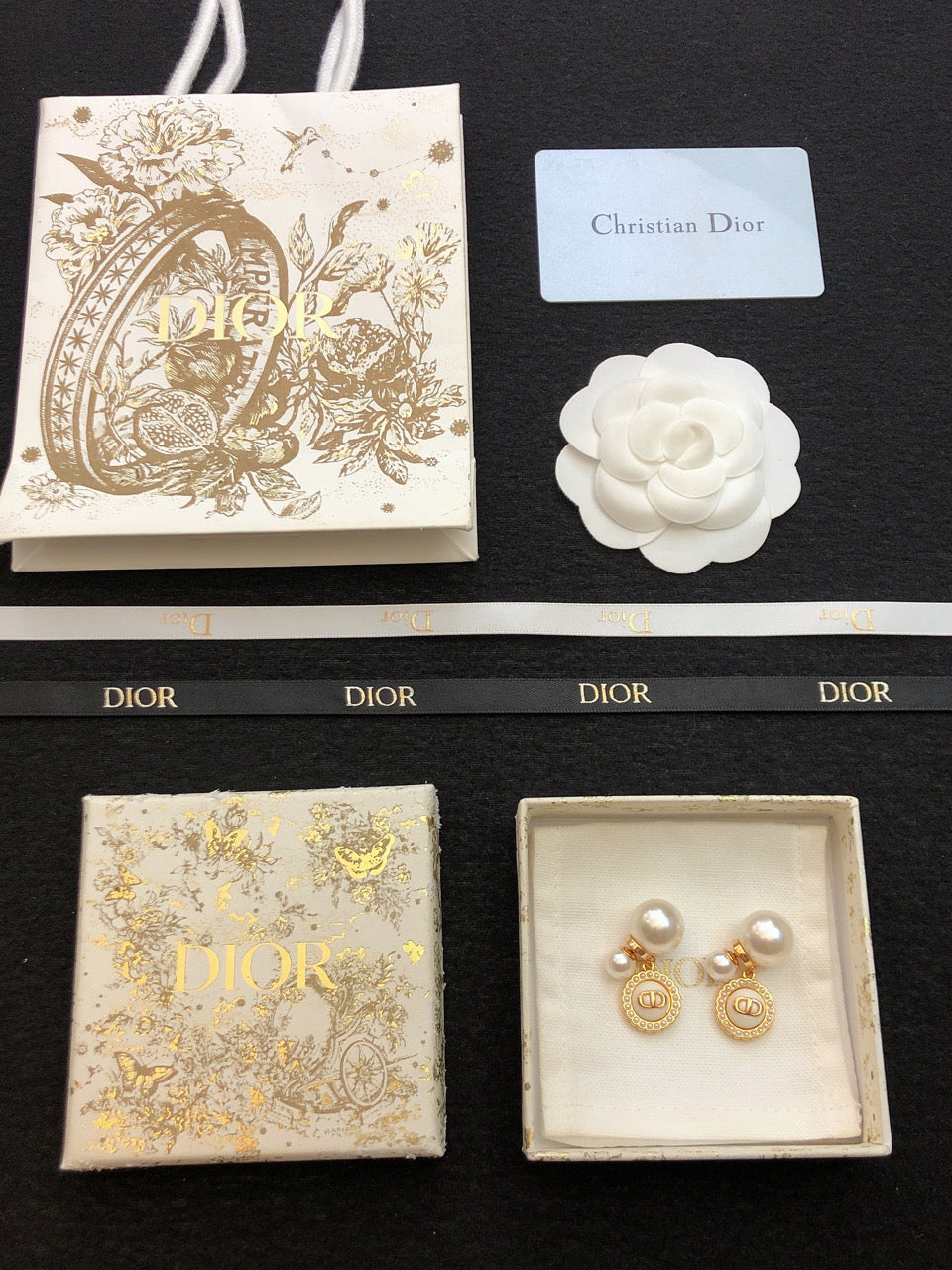 Dior Pearls 18K Gold Earrings