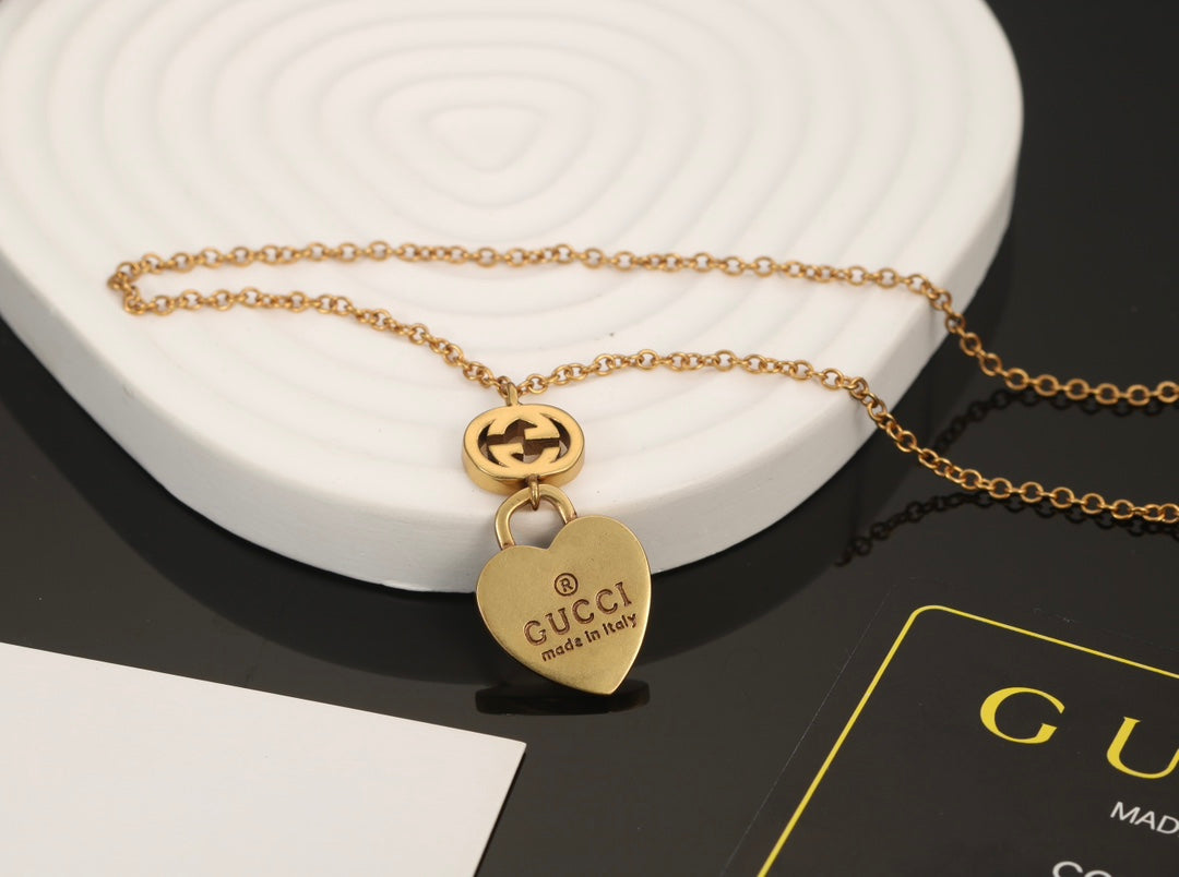 Gucci Double Heart Pendant 18K Gold Necklace