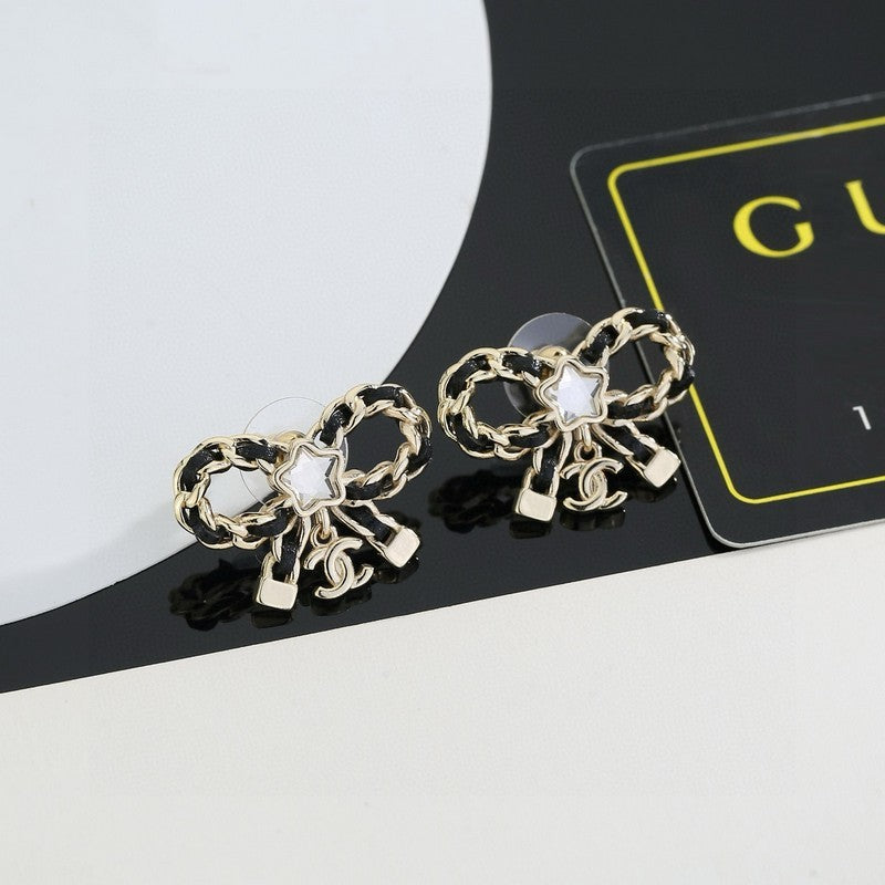 Chanel Butterfly Pendant 18K Gold Earrings