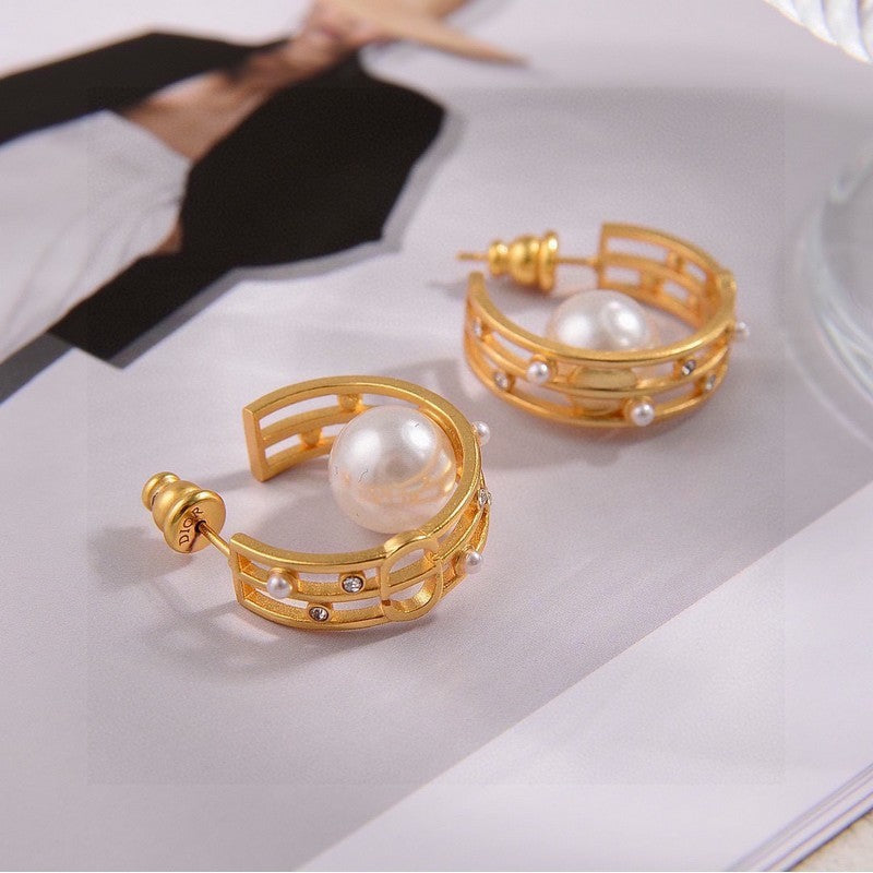 Dior D-Backstage Pearl 18K Gold Earrings