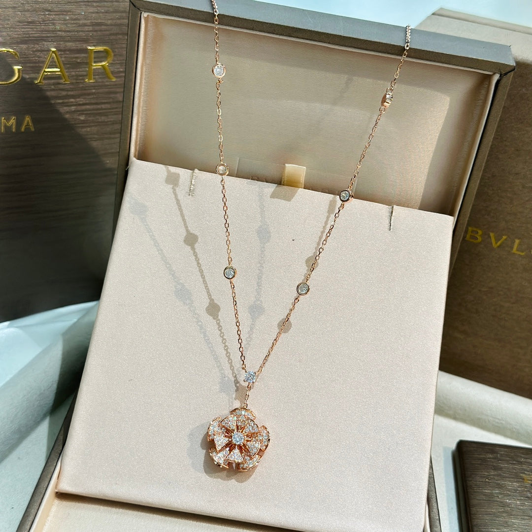 Bvlgari Dream Diamond 18K Gold Necklace