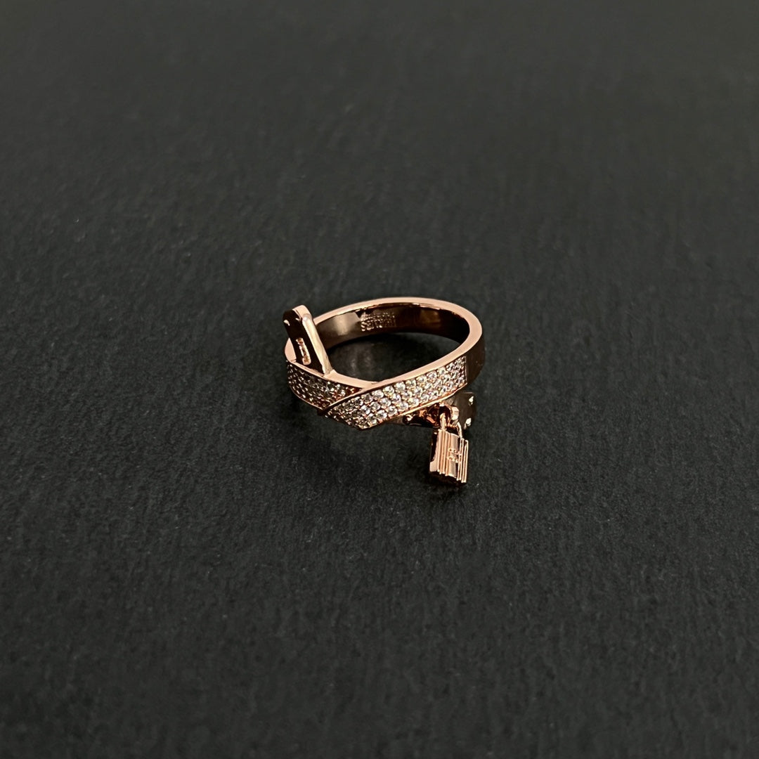 Hermes Kelly Gavroche Diamonds 18K Gold Ring