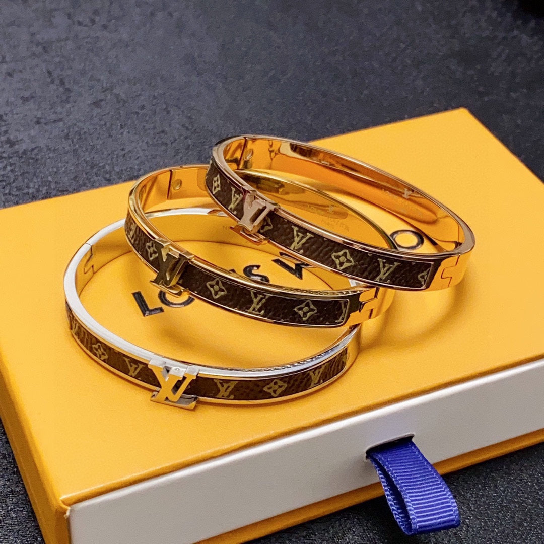 Louis Vuitton Leather Vintage 18K Gold Bracelet