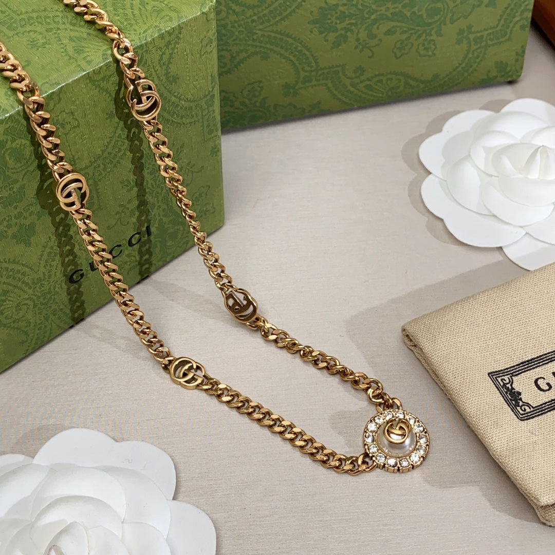 Gucci Double Flower 18K Gold Necklace
