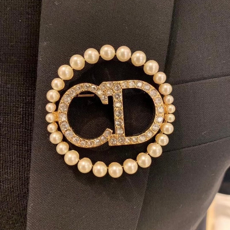 Dior Pearls 18K Gold Brooch