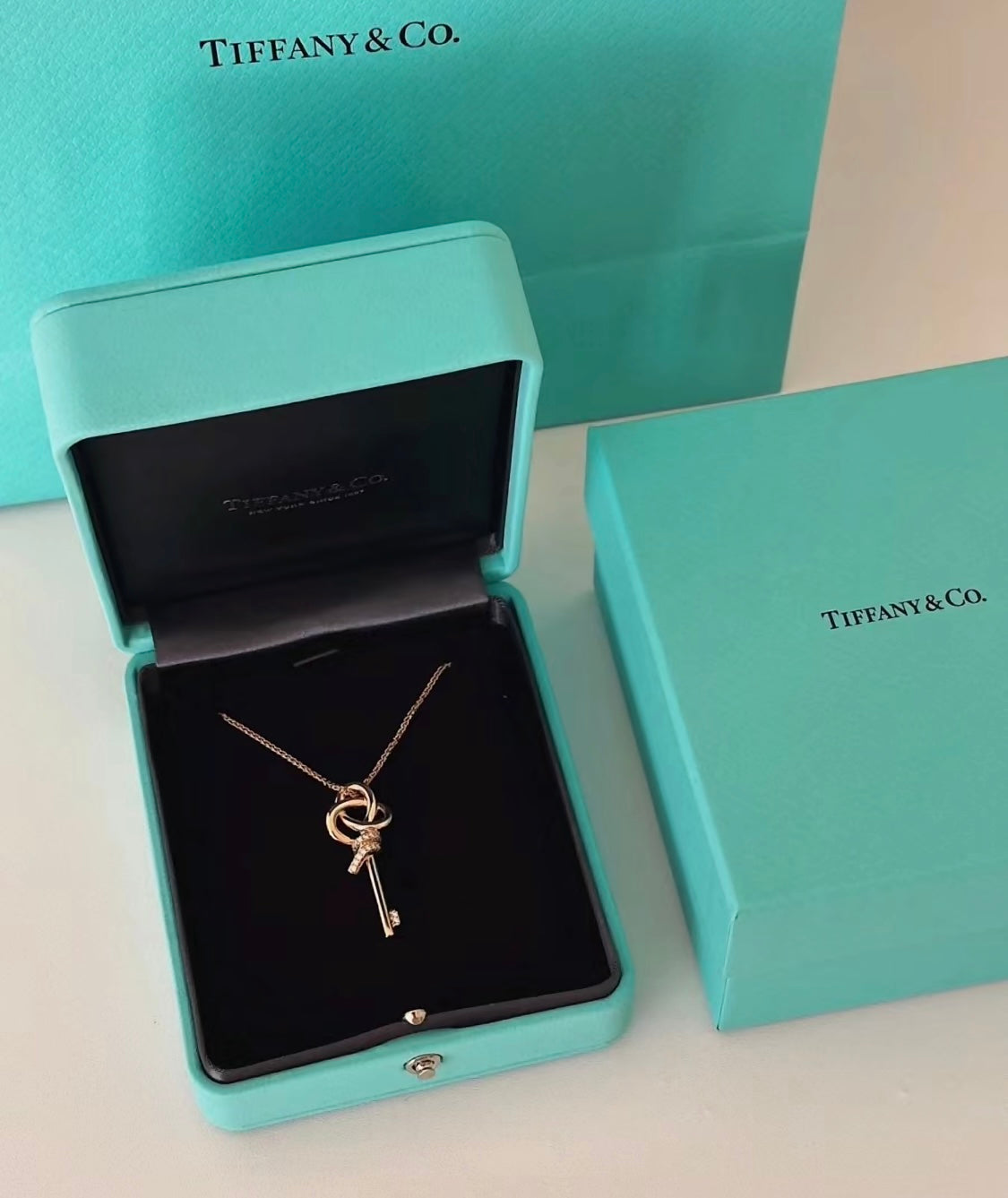 Tiffany Keys Woven Diamonds Medium 18K Gold Necklace
