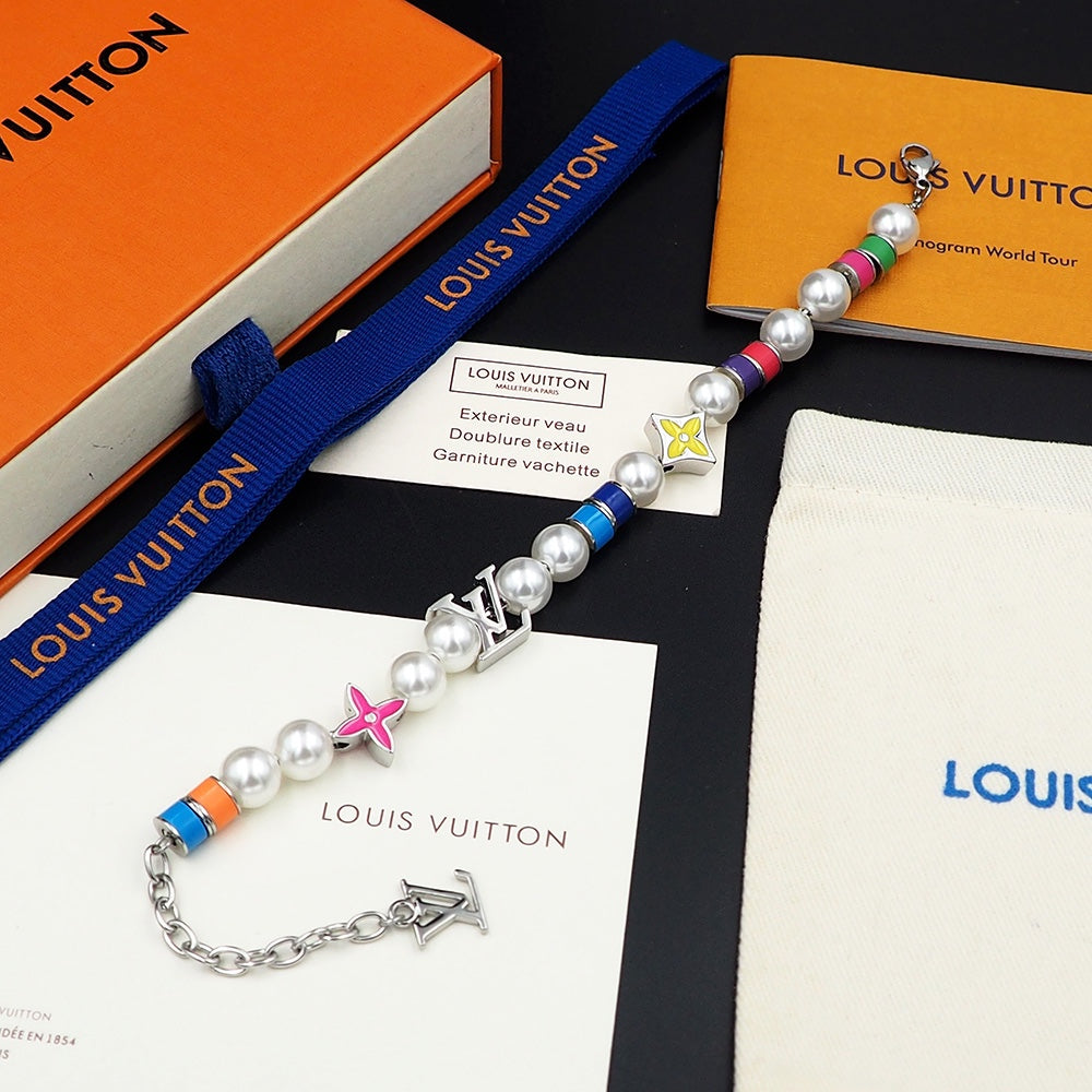 Louis Vuitton MNG Pearls Party 18K Gold Bracelet